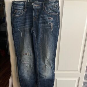 Women’s 26 Vigoss jeans never worn. The length is 29”